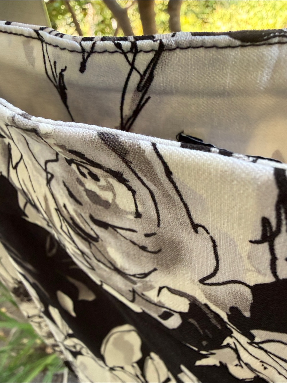 Black & White Floral Stretch Leggings for Women - Picture 2 of 3
